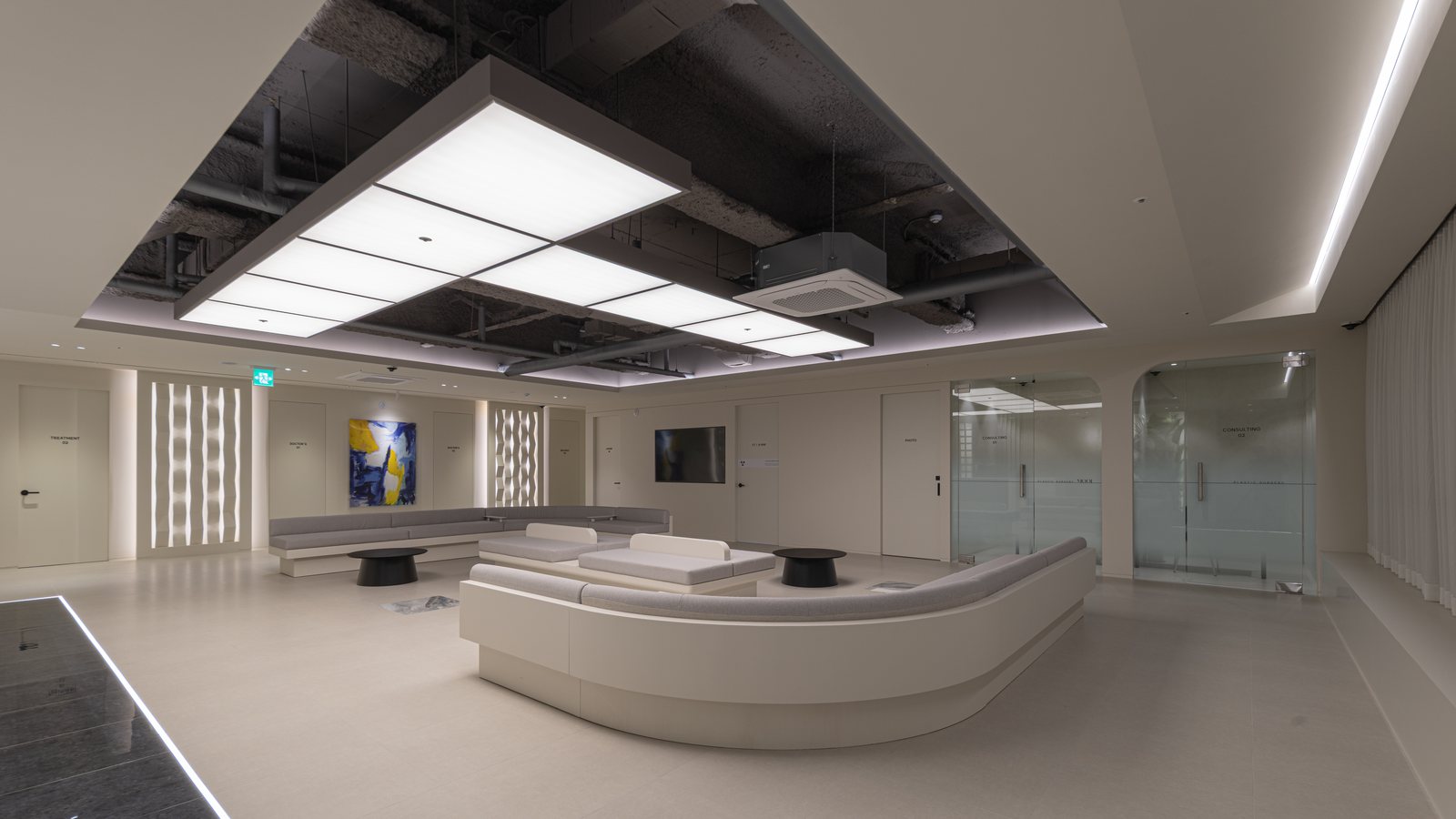 Eye Surgery at MOOi Plastic Surgery, Seoul